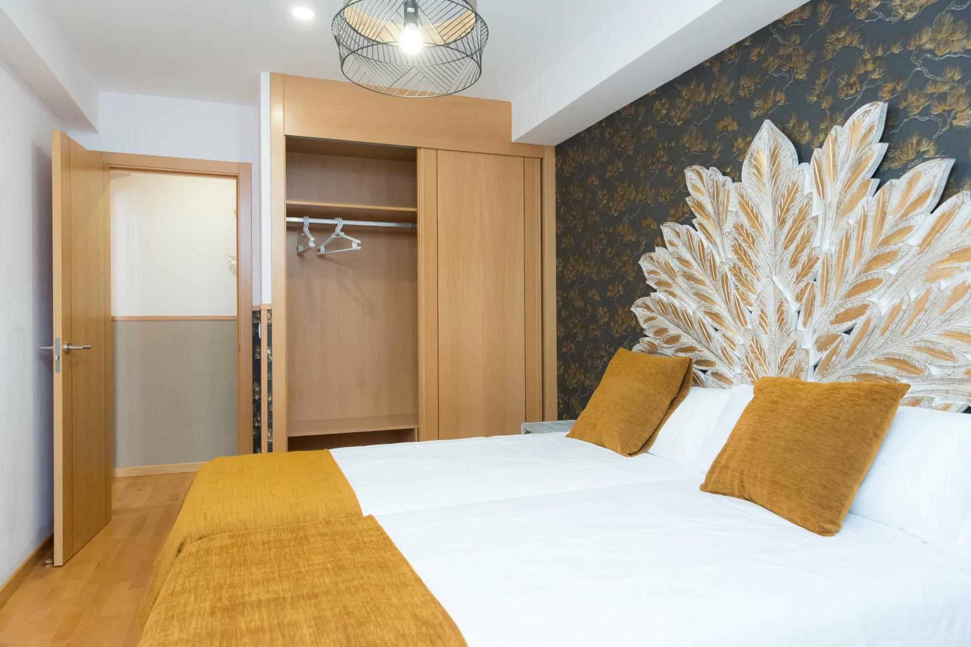 Apartamentos San Pedro Regalado Вальядолид Экстерьер фото